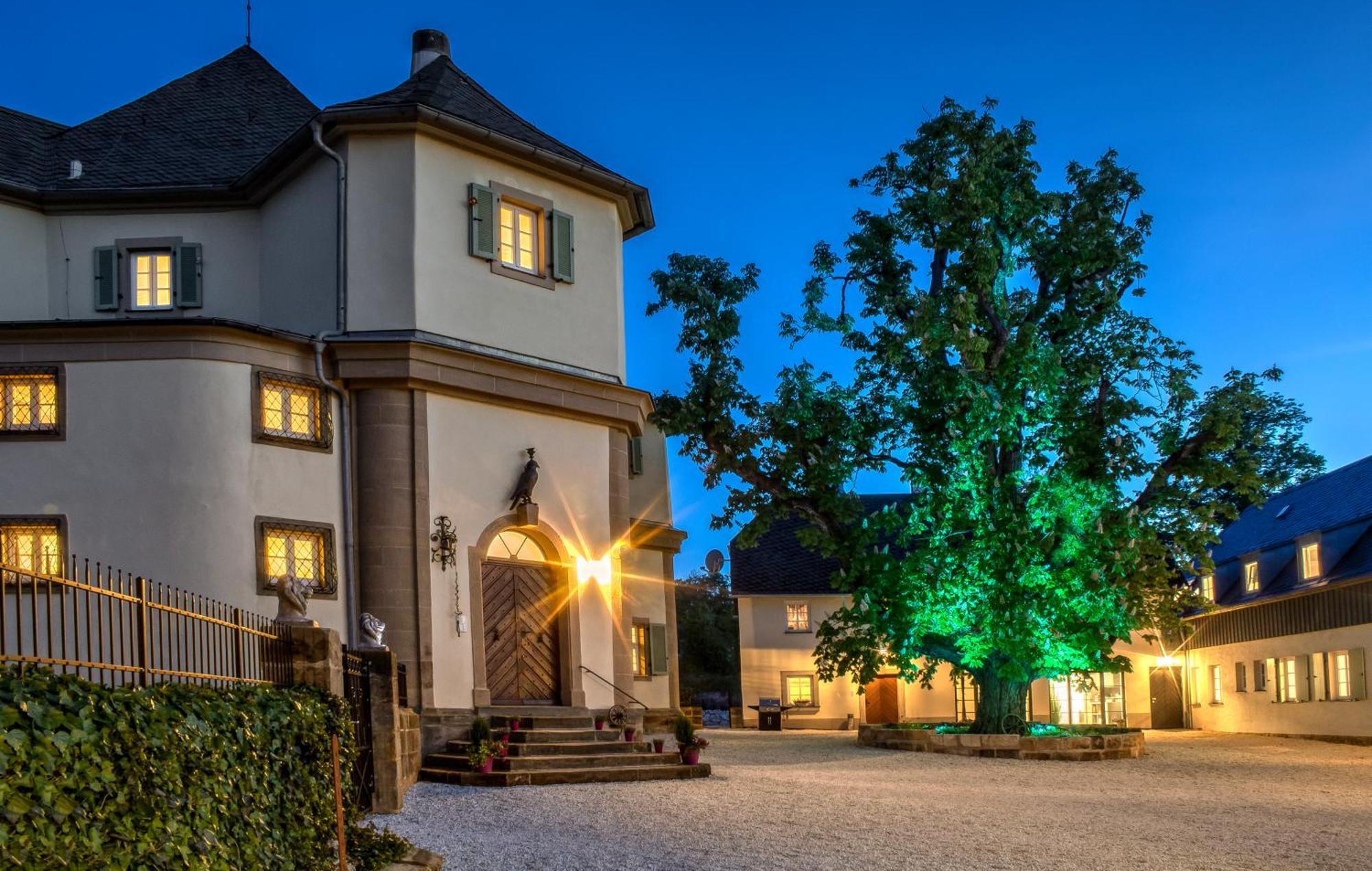 Schloss Falkenhaus Bad Berneck im Fichtelgebirge Buitenkant foto